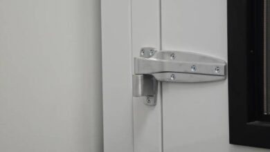 Selecting Specific Hinges for Electric Panels in Busy Industries